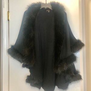 Faux fur trim cape